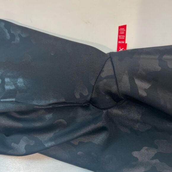 SPANX faux leather Camo leggings black / grey medium Petite - Picture 6 of 6